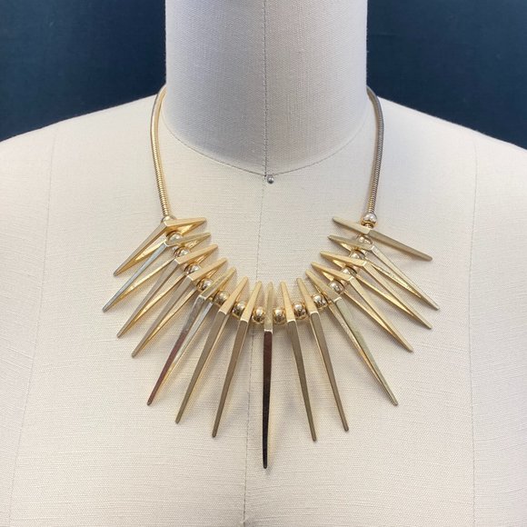 Gold Plated Statement Necklace 18" - Picture 1 of 4